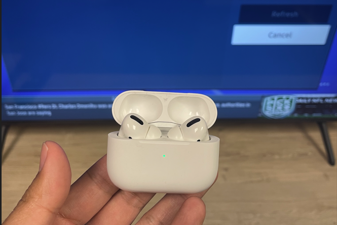 Airpods Case Open