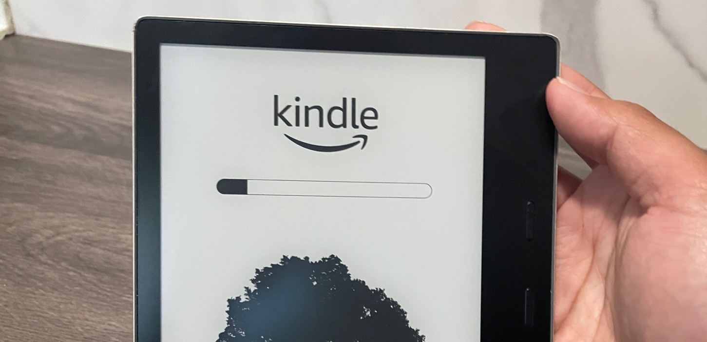 Kindle oasis rebooting