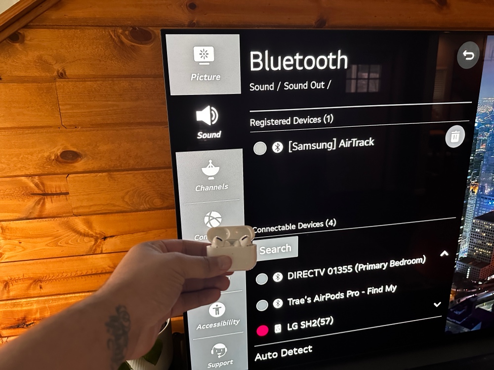 Airpods in pairing mode/ LG TV bluetooth list