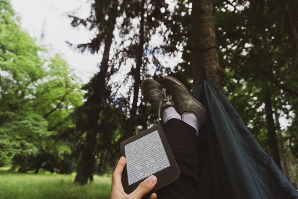 Kindle in a hammock