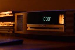 bose speaker displaying time